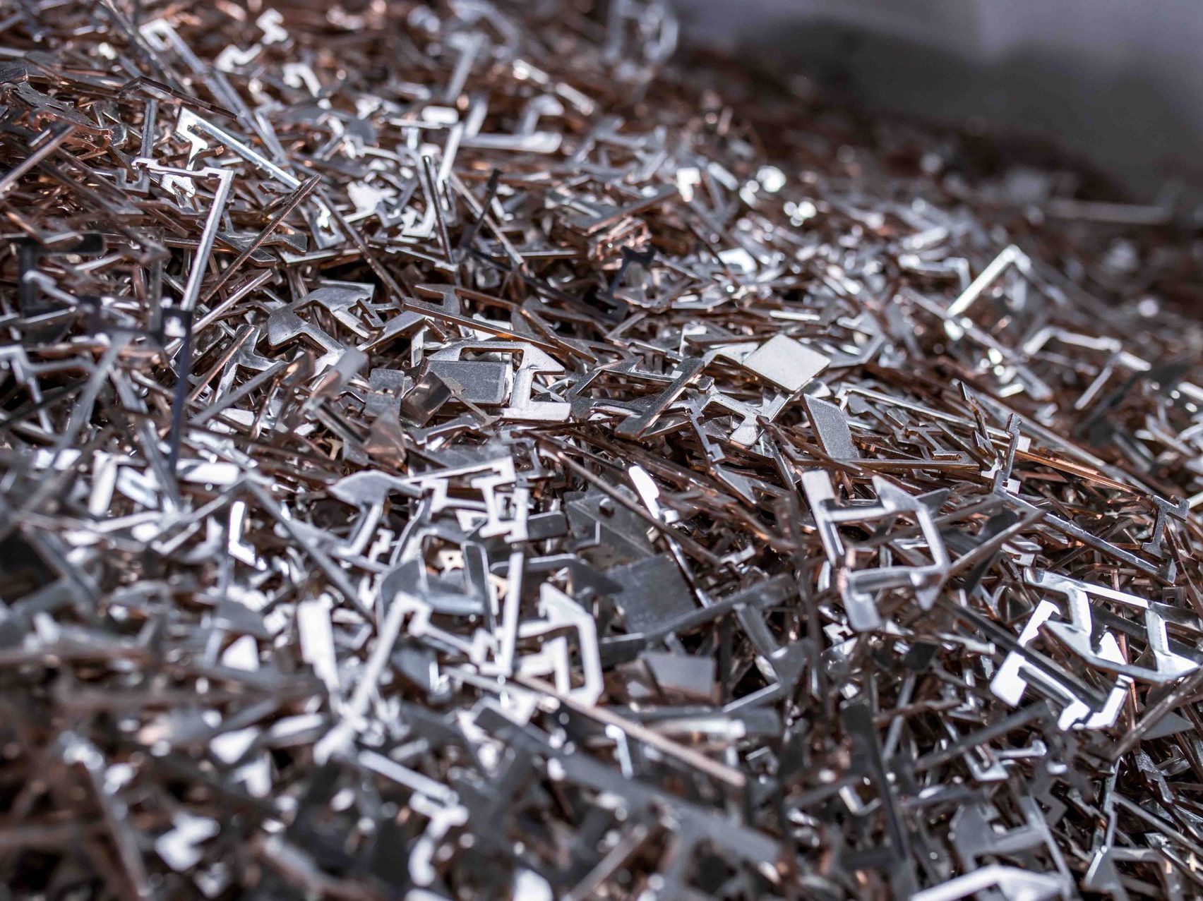 MS Metallhandel Süd | Entsorgung von Abfällen aus Präzisons-, Stanztechnik und Automobilelektronik