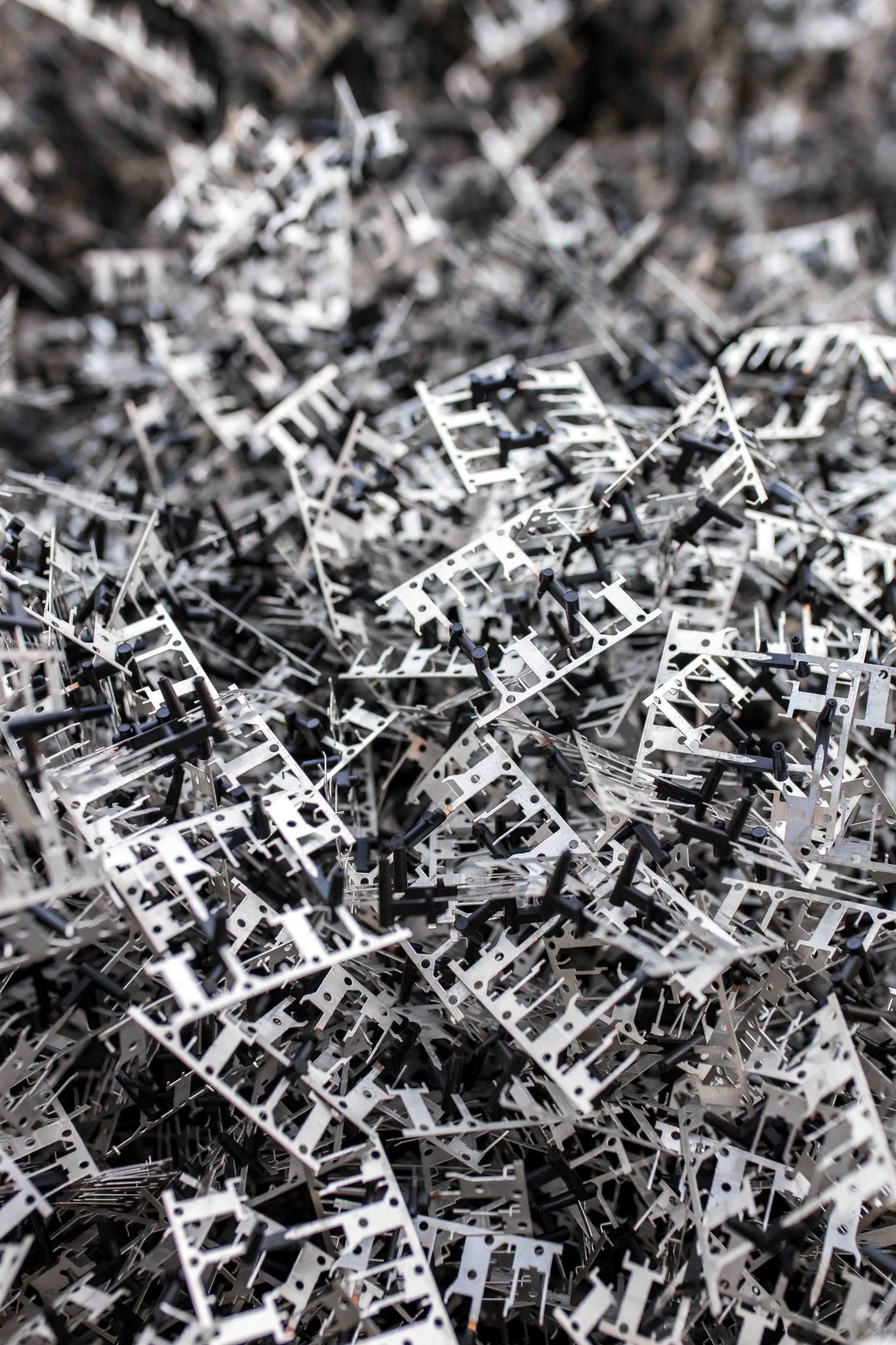Teaser Abfälle aus Präzisions, Stanztechnik und Automobilelektronik
